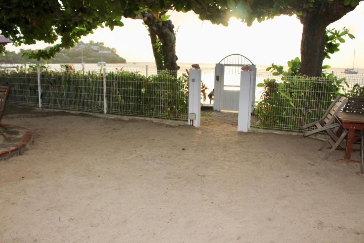 Villa Bougainvillier เลส์ทรัวส์-ซีเลต์ ภายนอก รูปภาพ