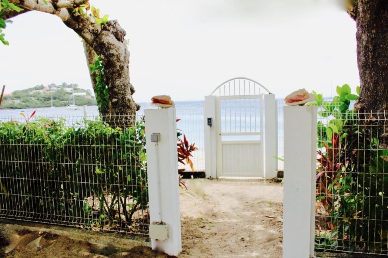 Villa Bougainvillier เลส์ทรัวส์-ซีเลต์ ภายนอก รูปภาพ